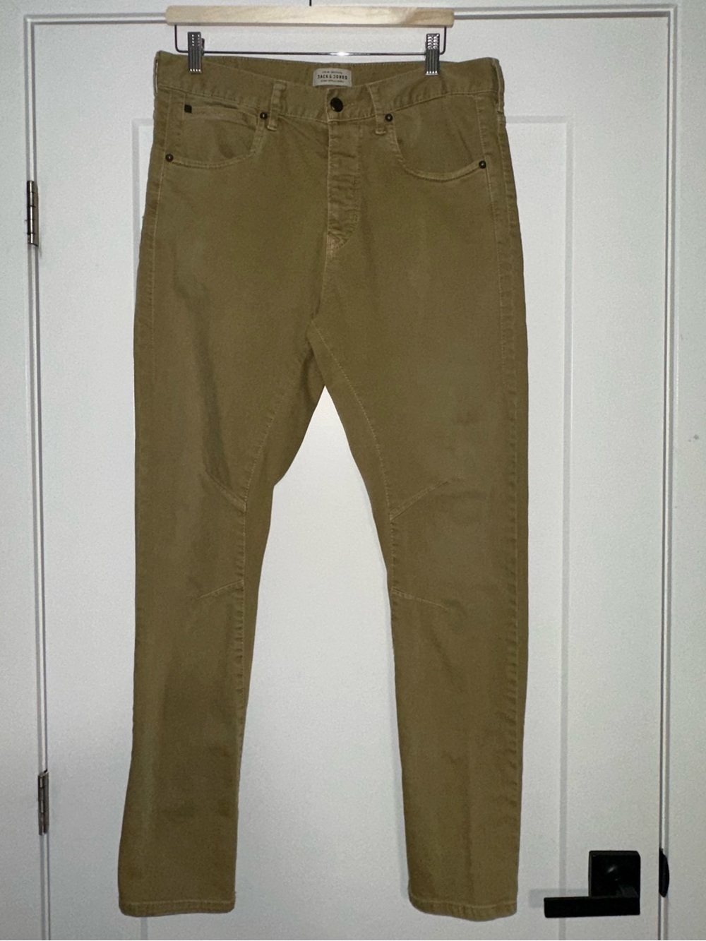 Jack & Jones Intelligence JJILUKE Slim Fit Chino Pants in Cornstalk – Size 34/34
